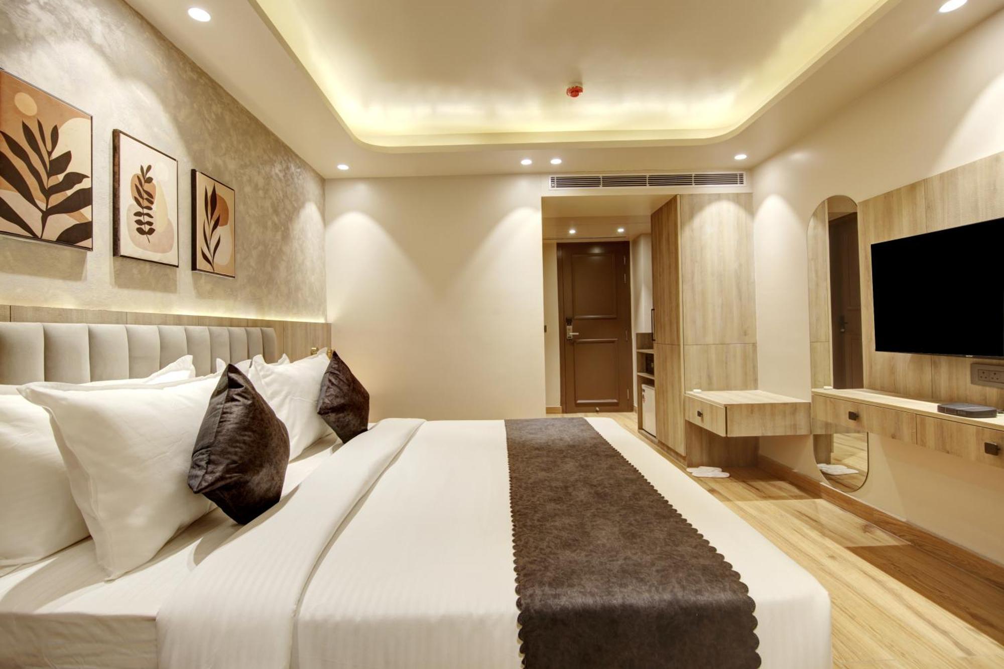 Saltstayz Premier - Near Golf Course Road & Sector 57 Gurgáon Kültér fotó
