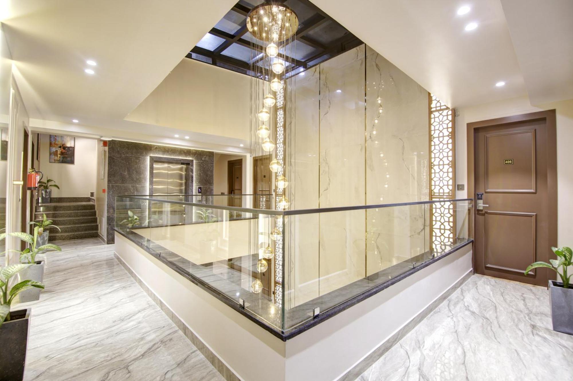 Saltstayz Premier - Near Golf Course Road & Sector 57 Gurgáon Kültér fotó