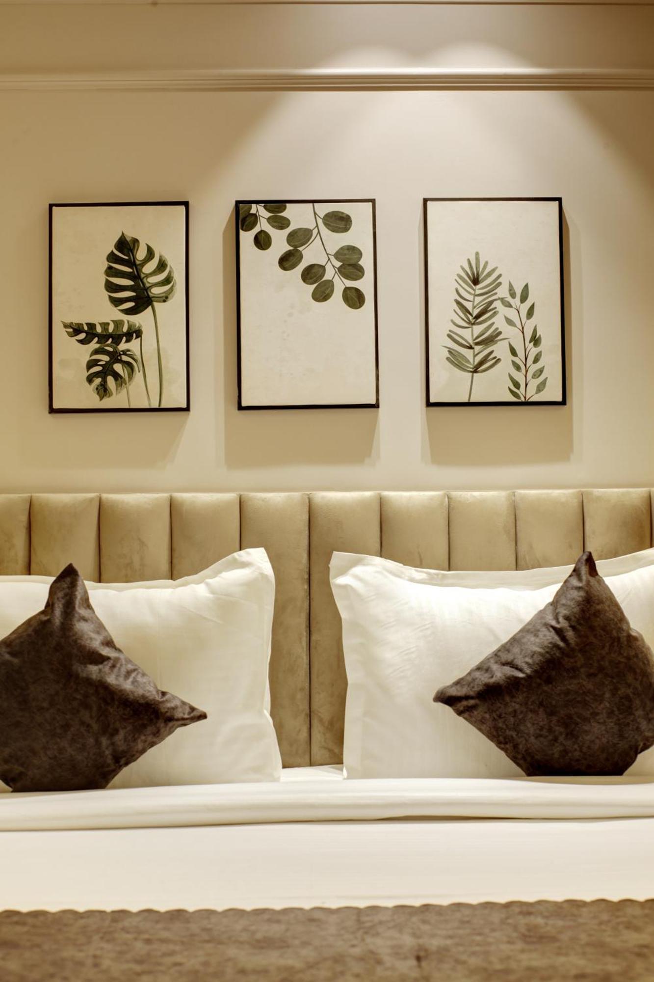 Saltstayz Premier - Near Golf Course Road & Sector 57 Gurgáon Kültér fotó