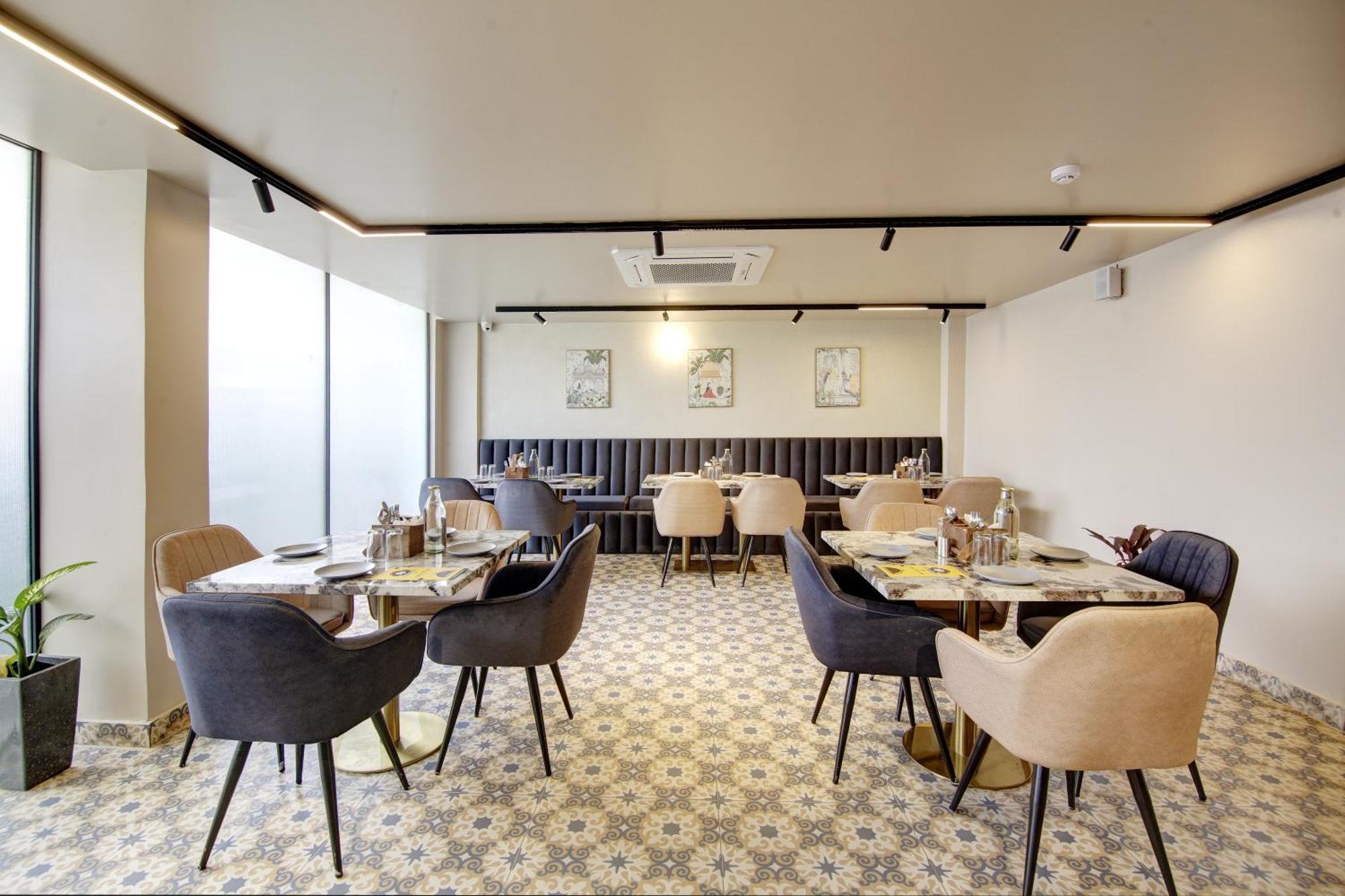 Saltstayz Premier - Near Golf Course Road & Sector 57 Gurgáon Kültér fotó